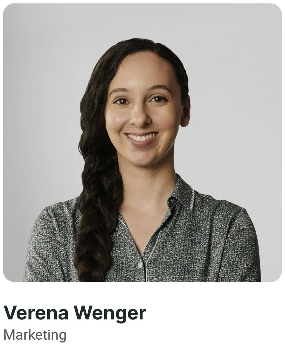 Verena-nametag mitarbeiter Hürlimann Digitalagentur